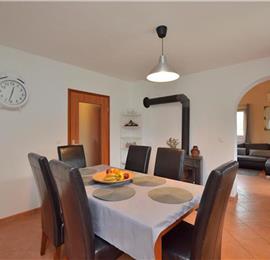 3 bedroom villa with pool near Poreč, sleeps 6